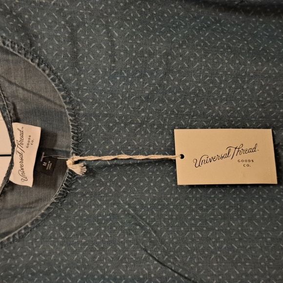 Universal Thread tank blouse - Picture 2 of 8